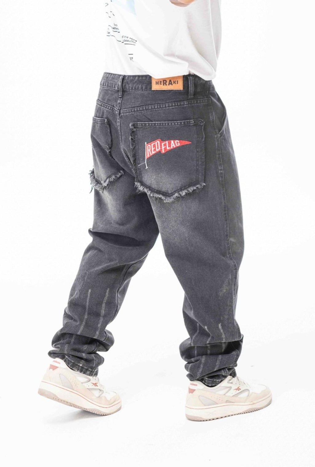 Jean RED FLAG